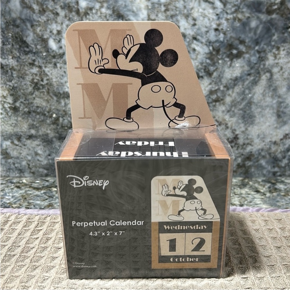 NWT Disney Mickey Mouse Perpetual Calendar Wood Block Desk Decor Classic Mickey